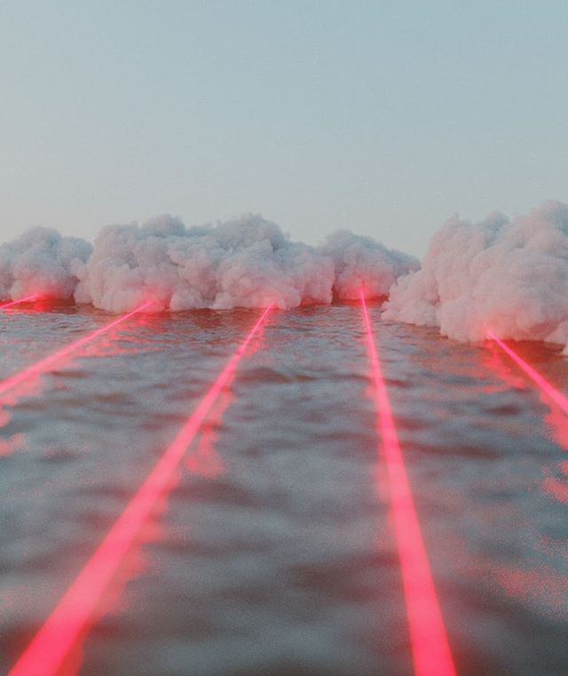 laser rouge nuage