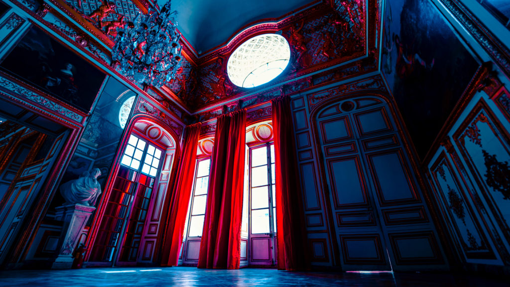 Versailles en bleu et rouge