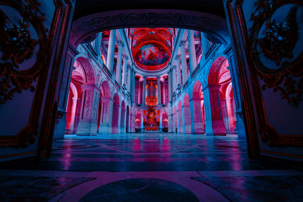Versailles in blue and red